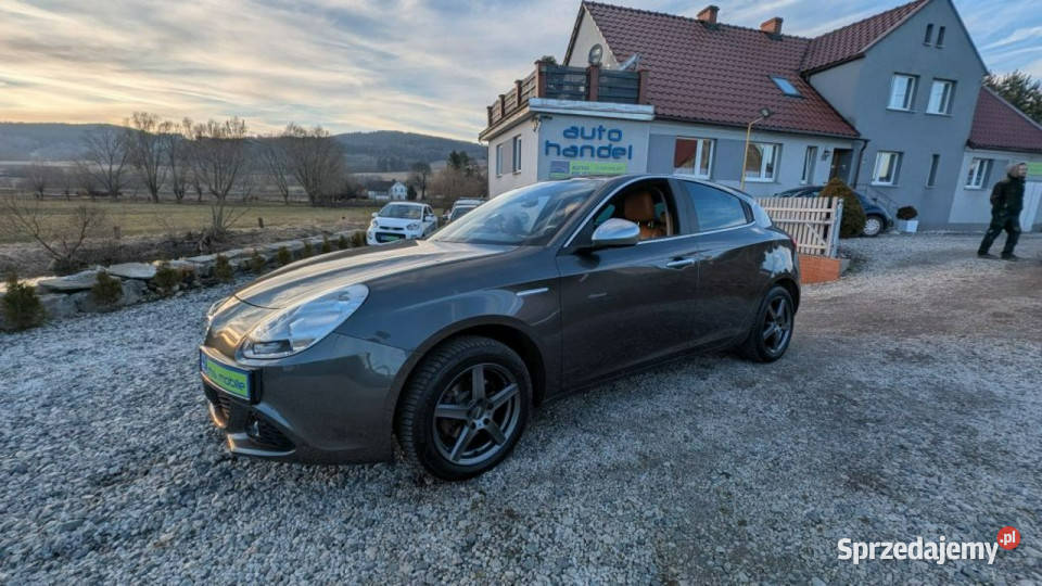Alfa Romeo Giulietta 14 benzyna skóry Navi czujnik zmierzchu