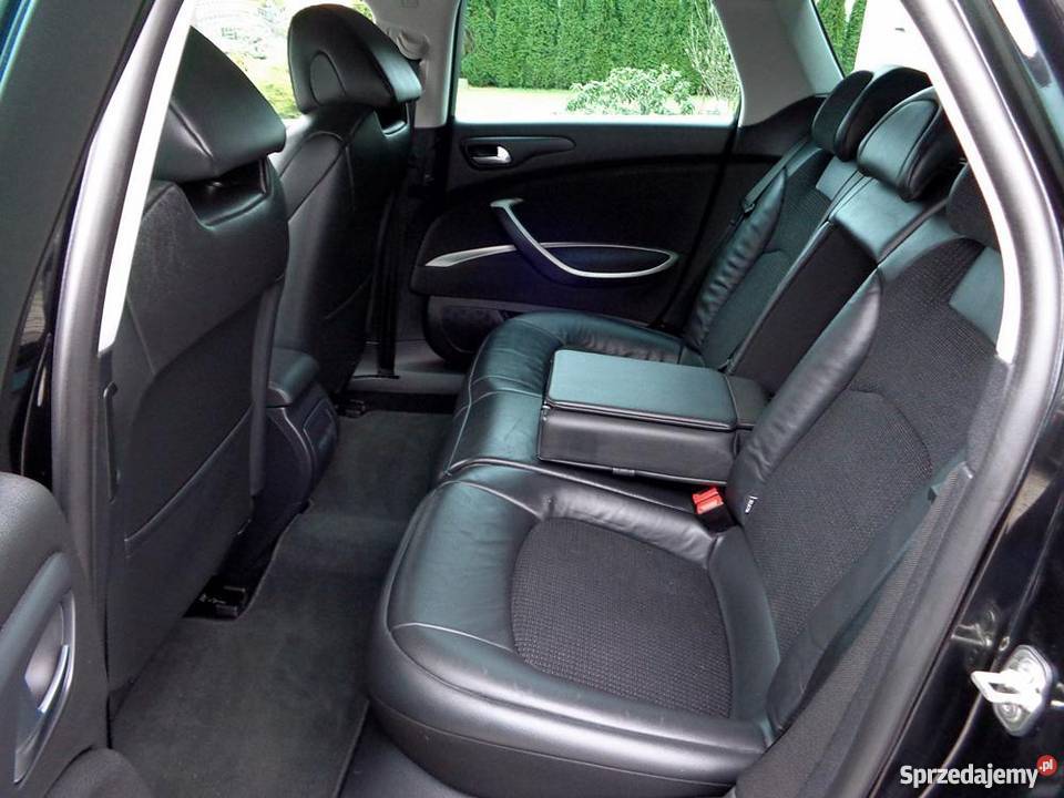 Sprzedam Citroen C5 2011 światła przeciwmgłowe