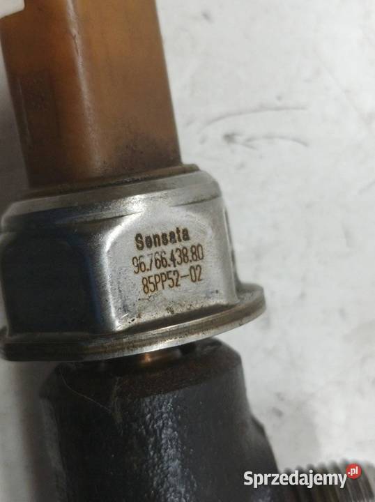 LISTWA WTRYSKOWA 9804776780 9676643880 16 HDI Rok produkcji 2016