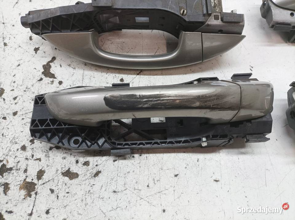 KLAMKA ZEWNĘTRZNA LEWA PRAWA PRZÓD TYŁ KOMPLET Rok produkcji 2011