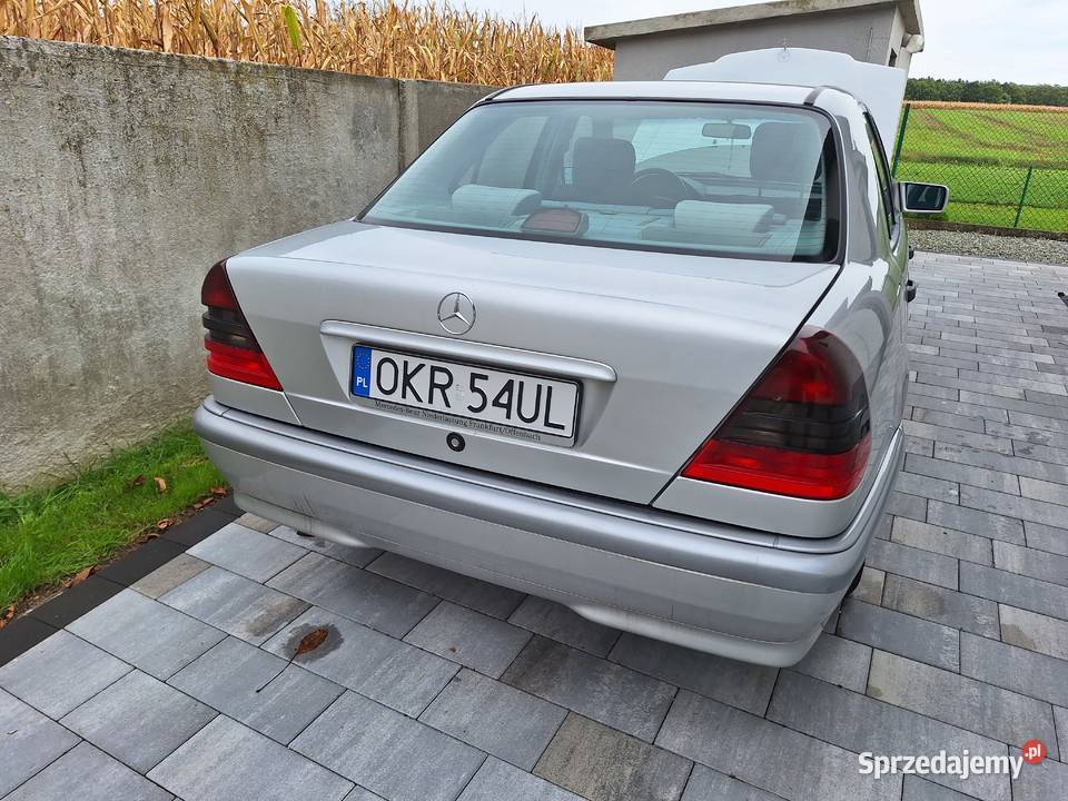 Mercedes stan kolekcjonerski Hatchback sprzedam