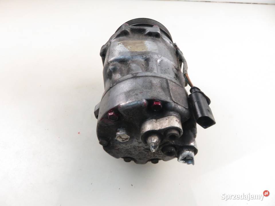 KOMPRESOR KLIMATYZACJI SKODA OCTAVIA I Combi 1U5 Kompresory klimatyzacji Części samochodowe sprzedam