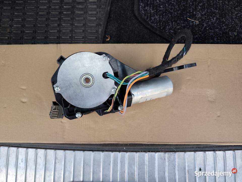 Silniczek dociąg drzwi VW 7T0843460B Motoryzacja sprzedam