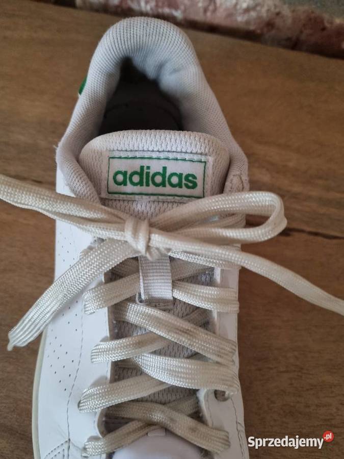 Sneakersy Adidas świecące sznurówki sprzedam