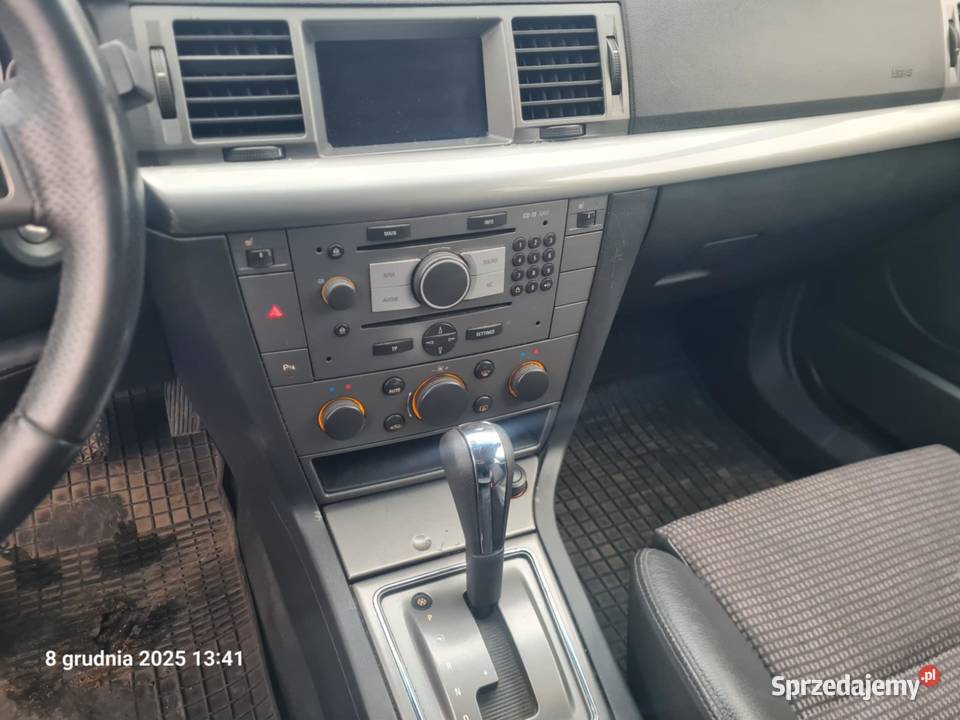OPEL SIGNUM sprawny z opłatami 2005r sprzedam