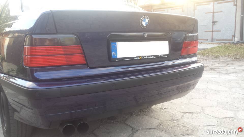 Sprzedam zamienie bmw e36 sedan Czytaj opis Zarejestrowany w Polsce Radom