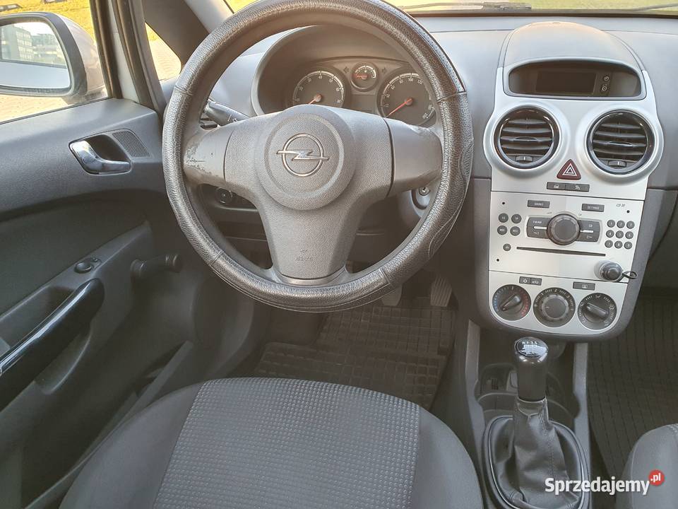 OPEL CORSA 12 16V ESSENTIA 2011 139 Krajowy kupiony w polskim salonie Corsa śląskie Katowice