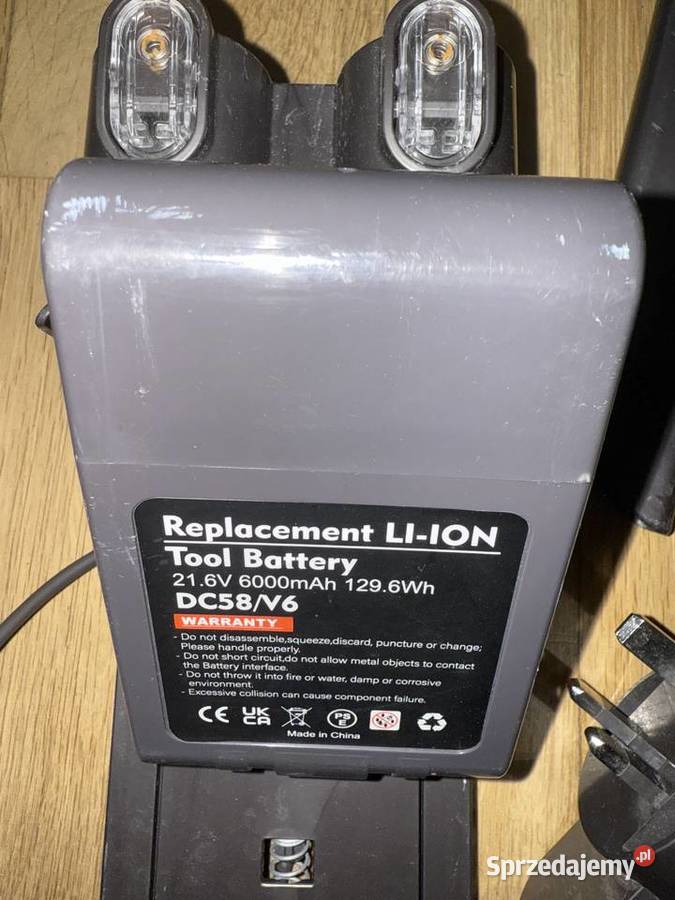 Dyson V6 akcesoria ładowarka końcówki rura Warszawa