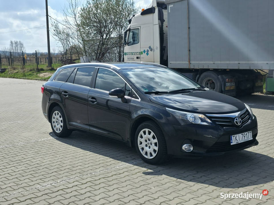 Toyota Avensis 18 Benzyna Serwisowany Gwarancja