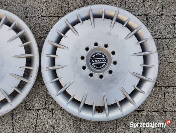 Kołpak Volvo 15 30616961 V40 sztukę Kamieniec sprzedam