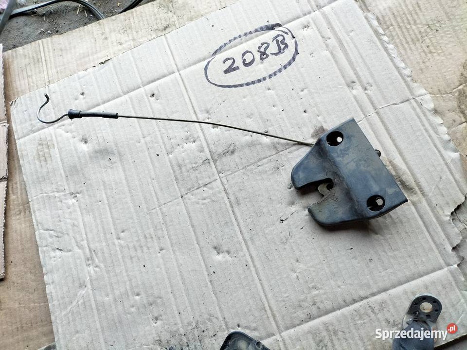 AUDI 80 B3 80B3 ZAMEK TYLNEJ KLAPY BAGAŻNIKA Zamki, wkładki i kluczyki Kamień-Kolonia