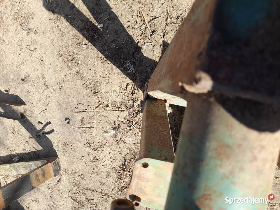 Dostawka dokładka do pługa korpus unia grudziądz uszkodzony