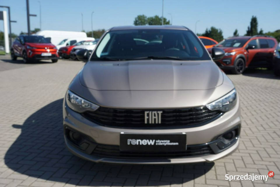 Fiat Tipo Sedan 10 T3 100 salon II 2016 wspomaganie kierownicy Motoryzacja Lublin sprzedam