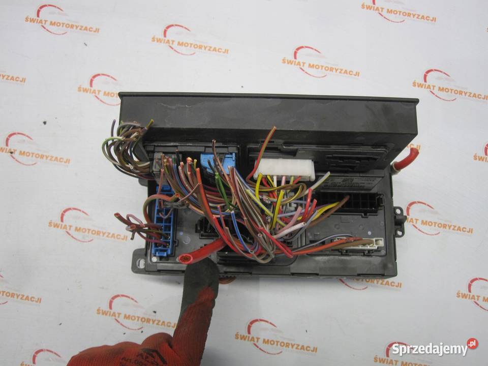 MERCEDES CLS C219 07r skrzynka bezpieczników osobowe Kielce