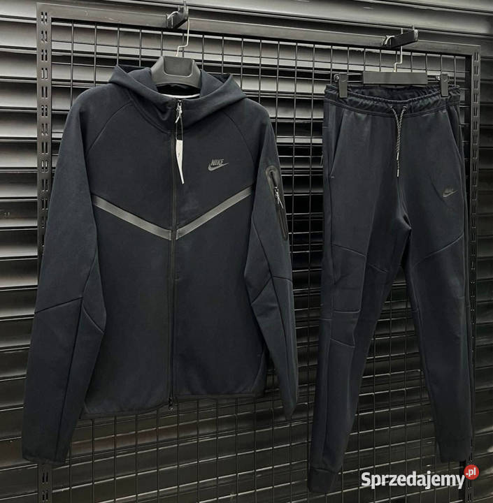 Nowy komplet dresowy NIKE TECH FLEECE Czarny Rozmiar L Konin