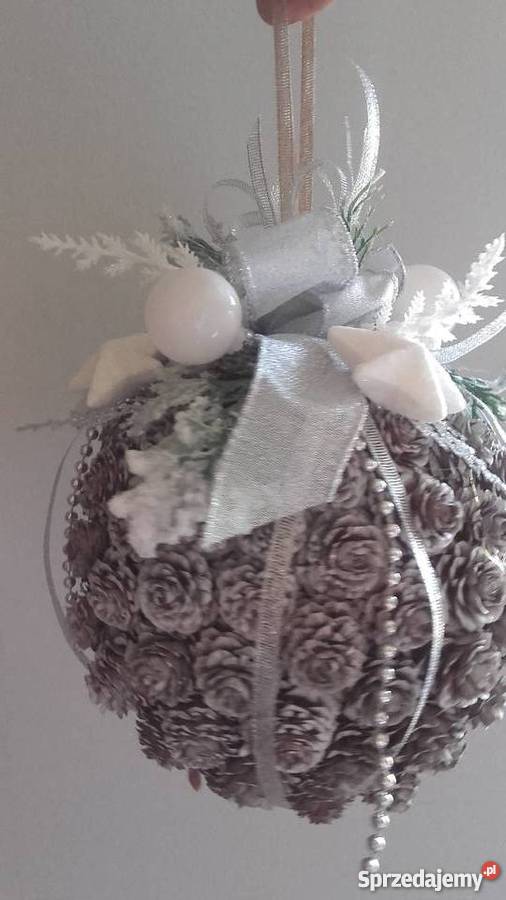 kula świąteczna bożonarodzeniowa z szyszek Bielsko-Biała