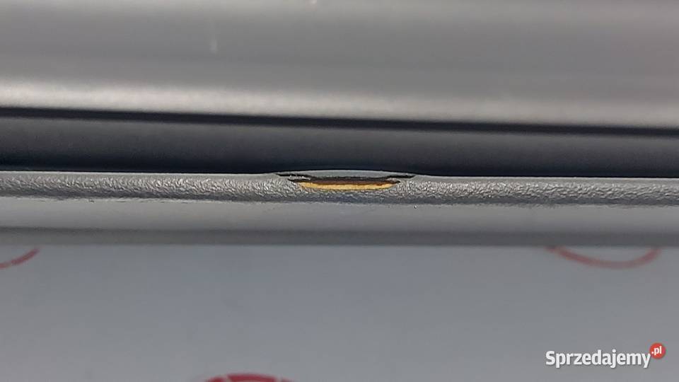 MERCEDES W204 09r roleta bagażnika