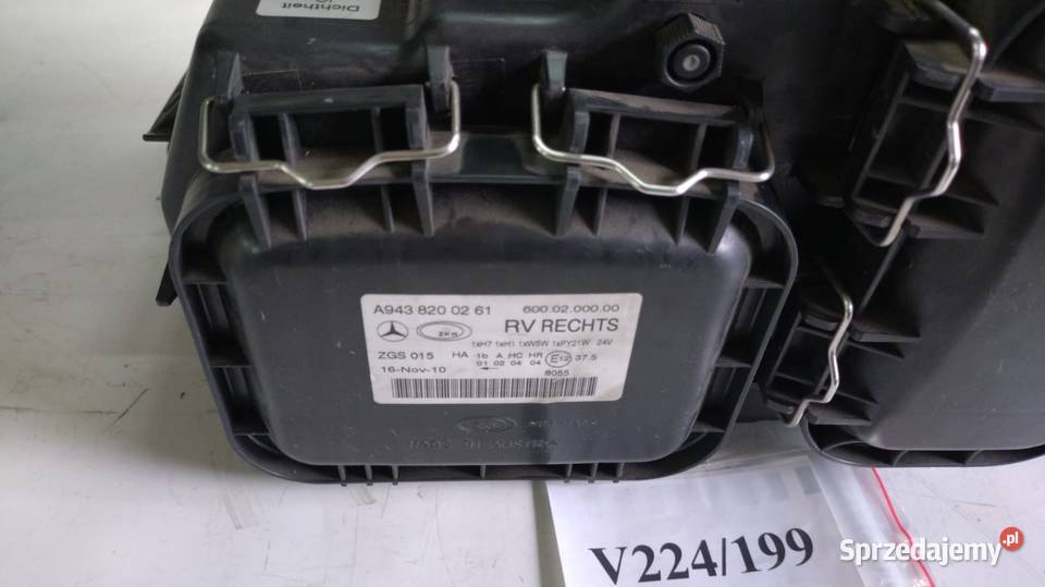 LAMPA REFLEKTOR PRAWA MERCEDES ACTROS 03 Lampy przednie Bielsko-Biała sprzedam