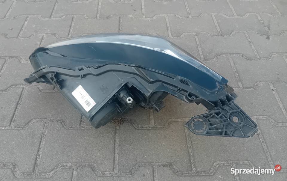 Peugeot 208 II reflektor lampa prawy przód Przeźmierowo