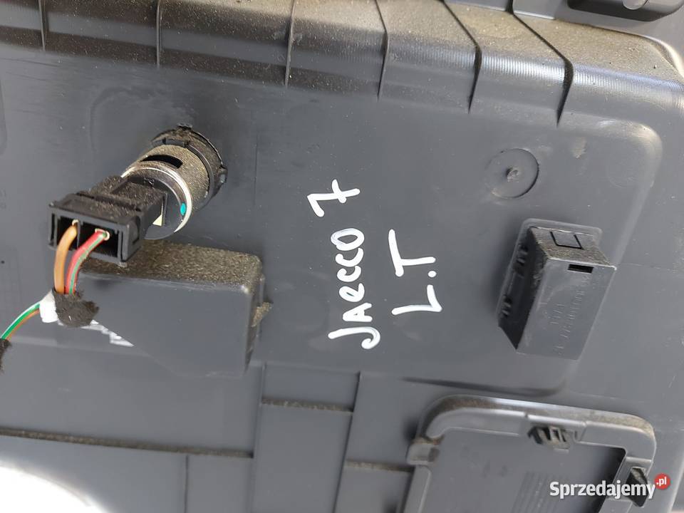 Cherry Jaecoo 7 PHEV 2025r Boczek tapicerka osobowe