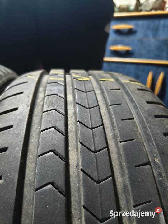 Komplet opon letnich Vredestein Ultrac 21545R17