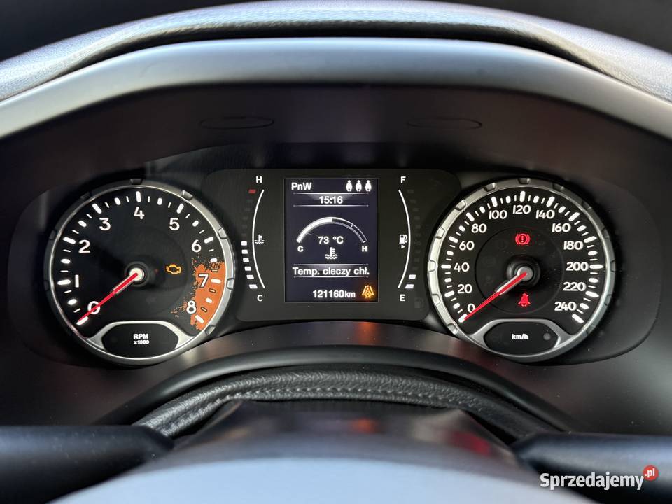 Jeep Renegade Sport 16 benzyna FWD manual salon elektryczne lusterka Częstochowa