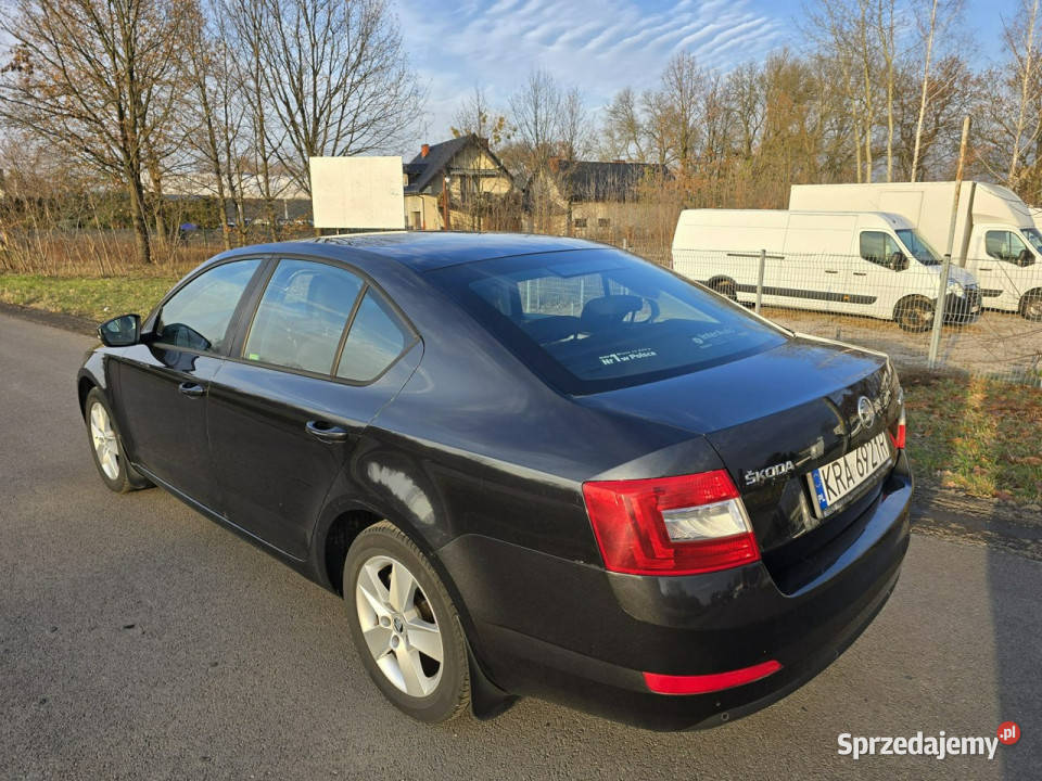 koda Octavia Salon Benzyna 2 właściciel III 2013 VAT marża Karczew