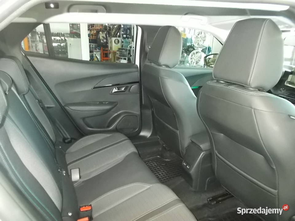 PEUGEOT 2008 12 BENZYNAsalon Polska Dębica