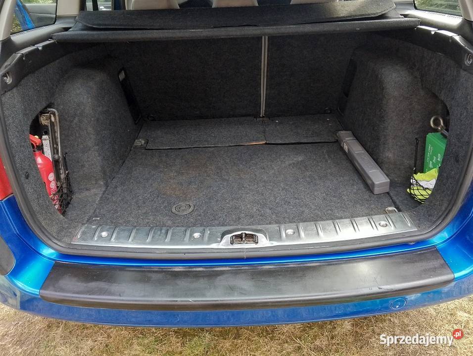 Sprzedam Peugeota 307 Kombi XR 16 benzyna 2004r Zarejestrowany w Polsce 307 sprzedam