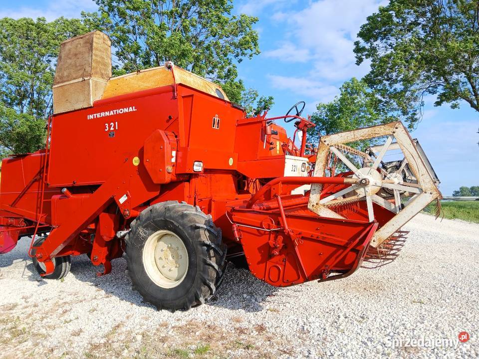 Kombajn Zbożowy International 321 z Niemiec Case IH świętokrzyskie