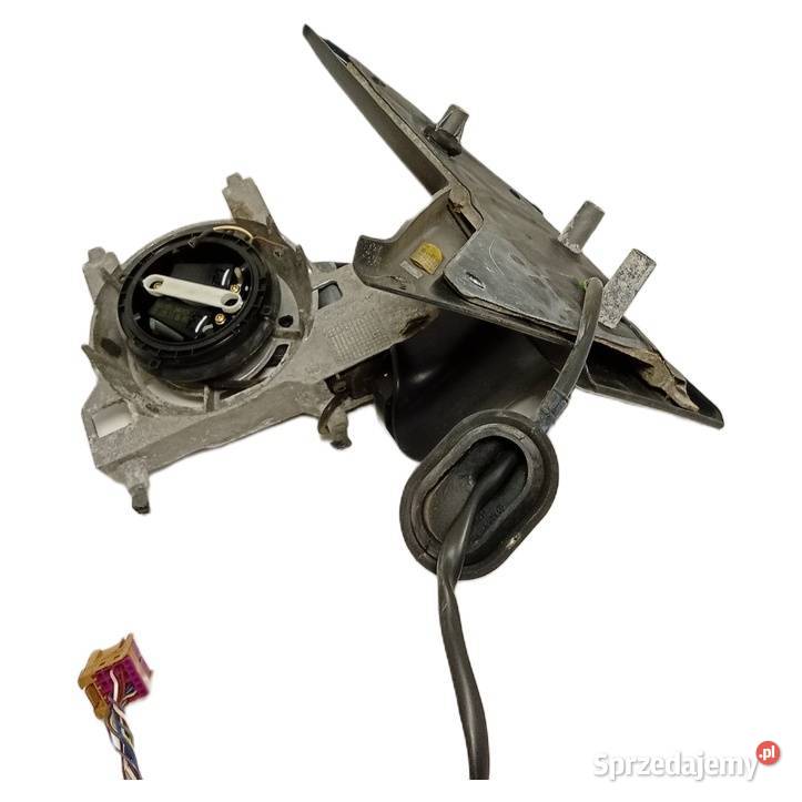 Stelaż lusterka lewego Audi A8 D4 4H1857501G
