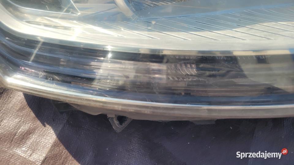 CITROEN C5 III X7 PRAWY REFLEKTOR LAMPA PRAWA Ruda Śląska