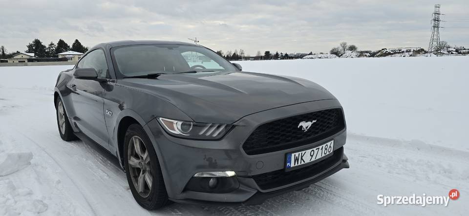 Ford Mustang automat manetki F1 stylizowany na Warszawa