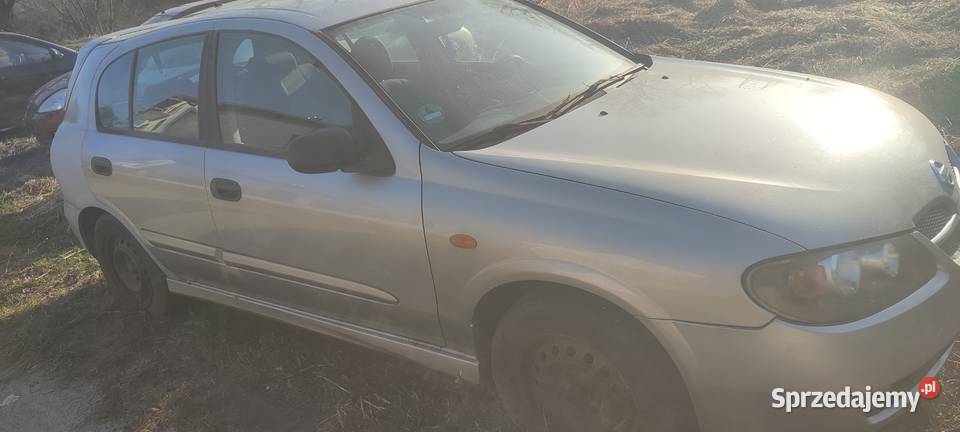 Nissan Almera 15 benzyna5 drzwi klima całośc sprzedam