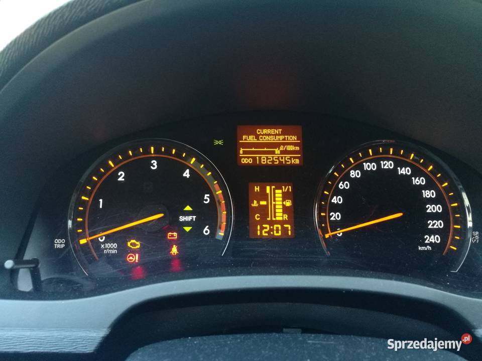 Sprzedam toyoty Avensis t 27 Rok produkcji 2011 Czermin