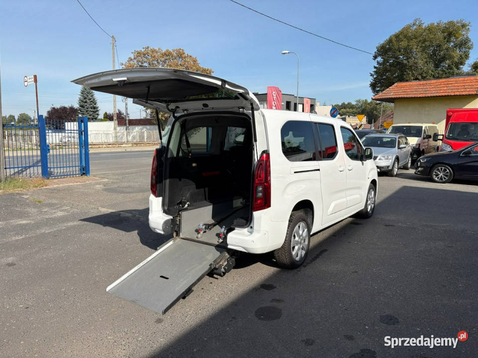 Opel Combo Life Opel ComboLife Niepełnosprawnych Rok produkcji 2019 dolnośląskie sprzedam