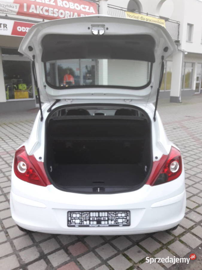 Sprzedam Opel Corsa 12 Benzyna Moc 51 kW70 254000km Gniezno