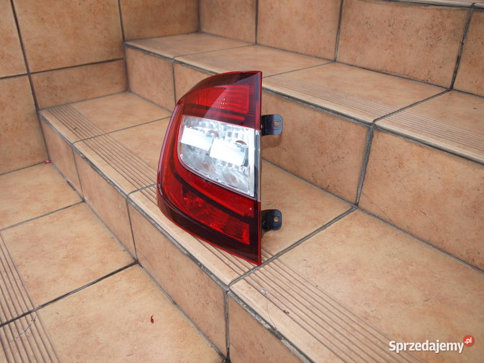 Skoda Rapid lampa lewa tył 2016 2019r europa sprzedam
