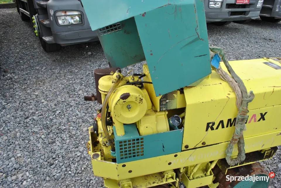 WALEC OKOŁKOWANY RAMMAX RW 702 Moc 63 Kv Waga nie