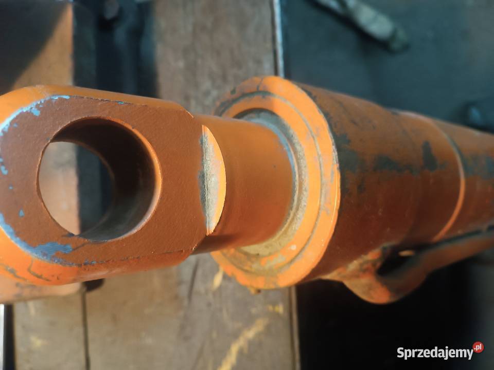 Siłownik hydrauliczny Piła Druga
