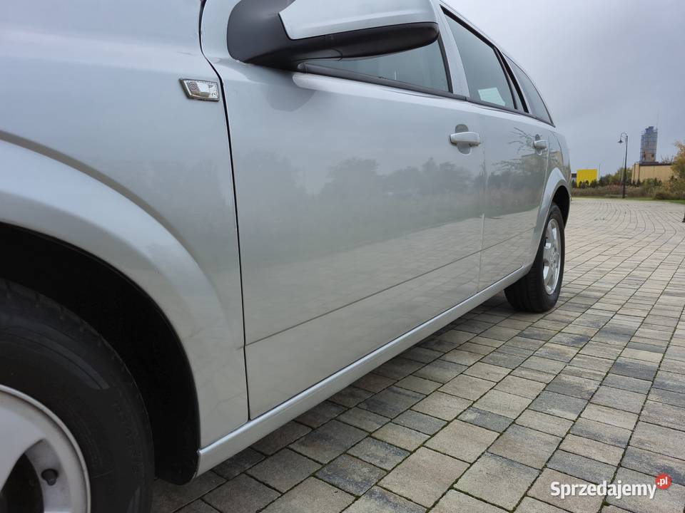 Opel Astra HBenzynaBez rdzySprawna Astra łódzkie Radomsko