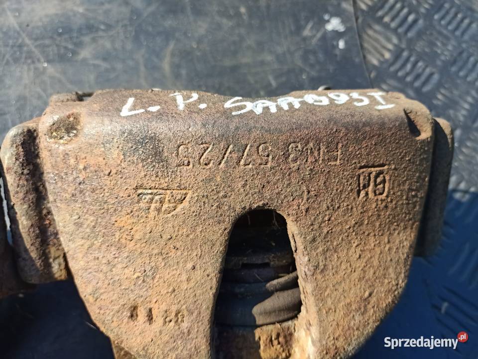 Zacisk hamulcowy jarzmo przód przednie Saab 93I Szczecin