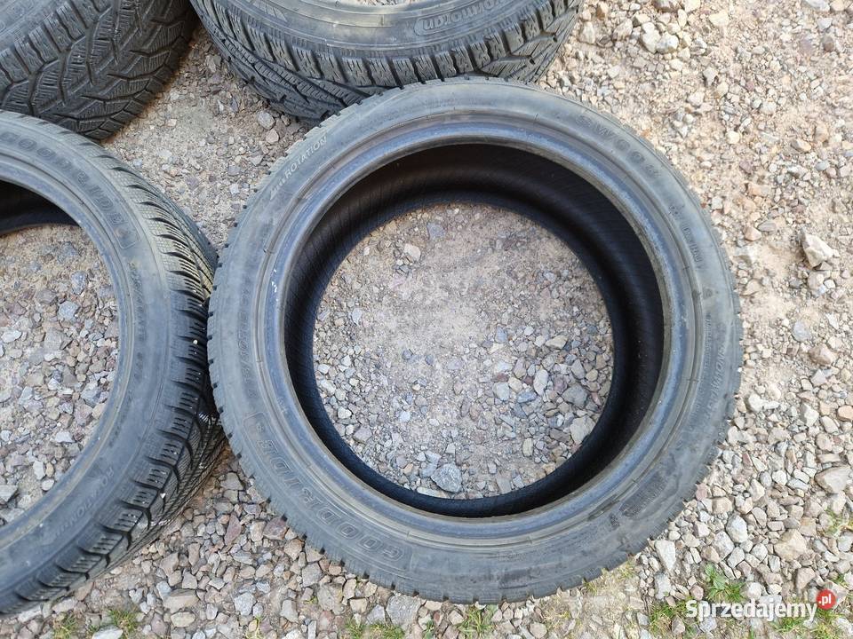 Opony zimowe 24540R18 KormoranGoodride
