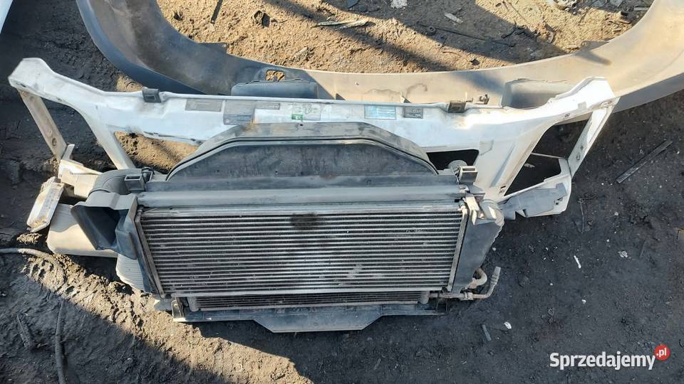 Pas przedni z chlodnicami intercooler