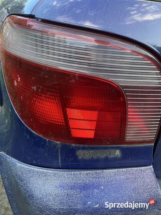 Sprzedam tylnie lampy toyoty yaris Lampy tylne Nowa Kuźnica sprzedam