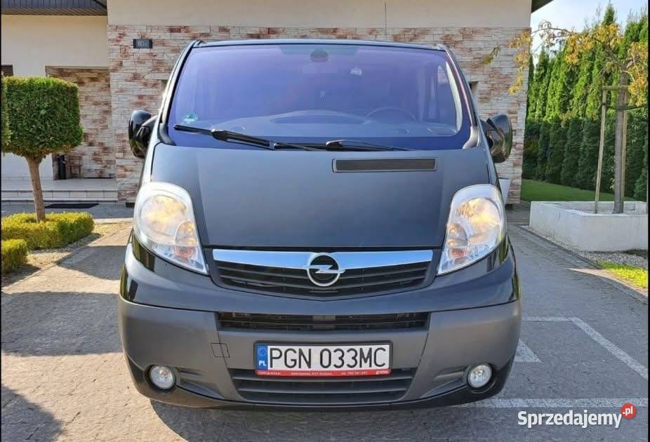 Opel Vivaro 2013 r 9 osobowy Motoryzacja Śmigiel
