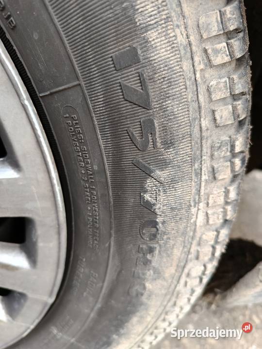 Komplet opon całorocznych Dębica Nawigator Słomniki sprzedam