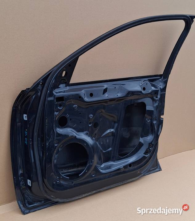 AUDI A4 B8DRZWI PRAWY PRZÓDPRAWE PRZEDNIE Bieleń