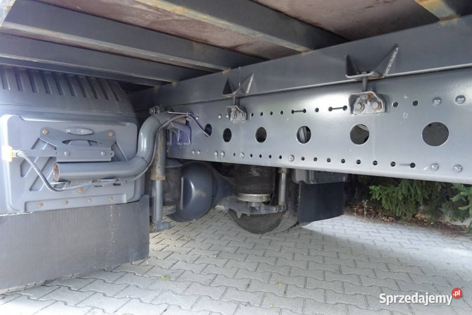 Mercedes ATEGO 1218 kontener 18palet winda 331 Góra Kalwaria sprzedam