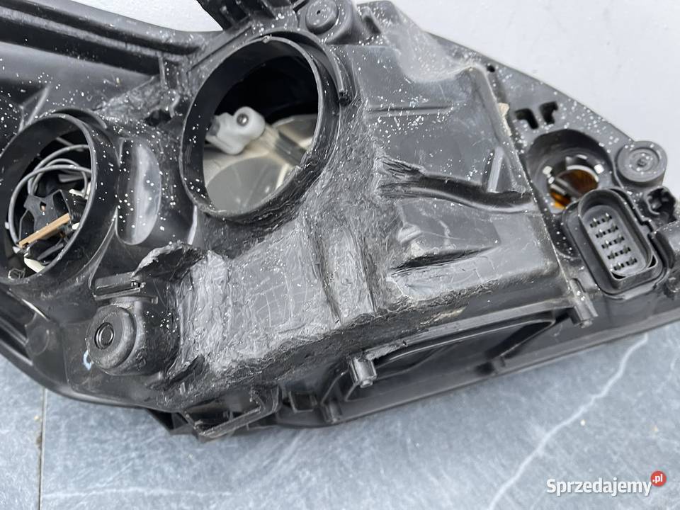 FORD FOCUS 2 LIFT LEWA LAMPA XENON Ostroróg